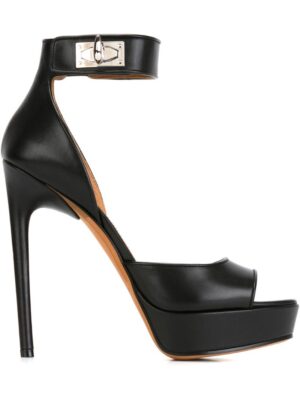 Givenchy 'Shark Tooth' Sandal sneakers (zwart)