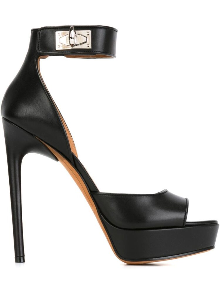 Givenchy 'Shark Tooth' Sandal sneakers (zwart)