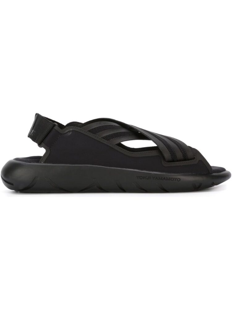 Y-3 Sandalen mit überkreuztem Desig sneakers (zwart)