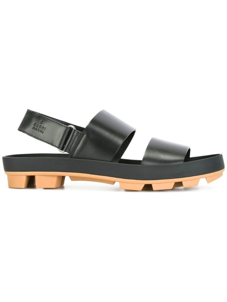 Gucci Sandalen mit breiten Riem sneakers (zwart)