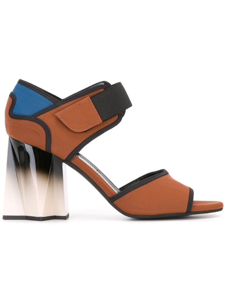Marni Sandalen mit Design-Absatz sneakers (bruin)